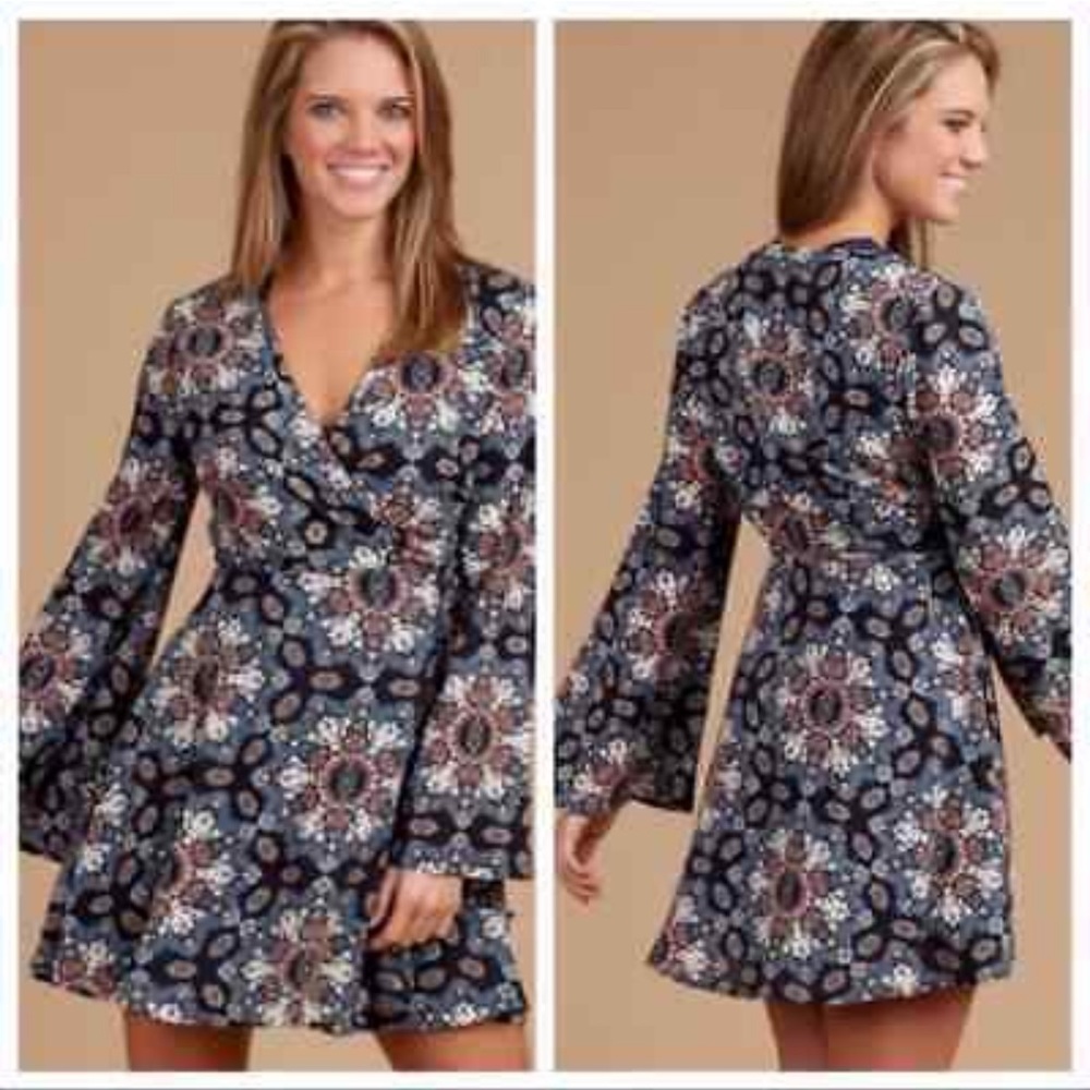 Altar’d State Navy Floral Wrap Dress, Small - Picture 8 of 8